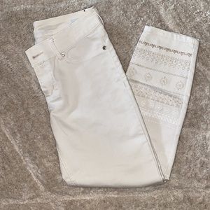 Seven 7 white jeans with pattern